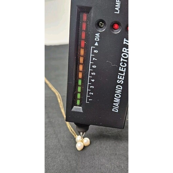 Vtg 14k Gold Triple 5.5mm Pearl & Diamond Accent Pendant 1.66g On A 10kGF Chain - Picture 6 of 11